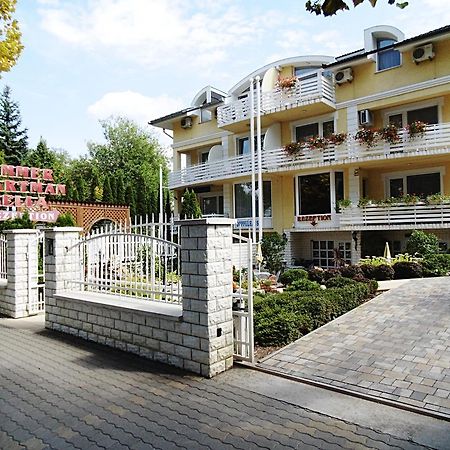 Apartman Bella Hotel Siofok Luaran gambar