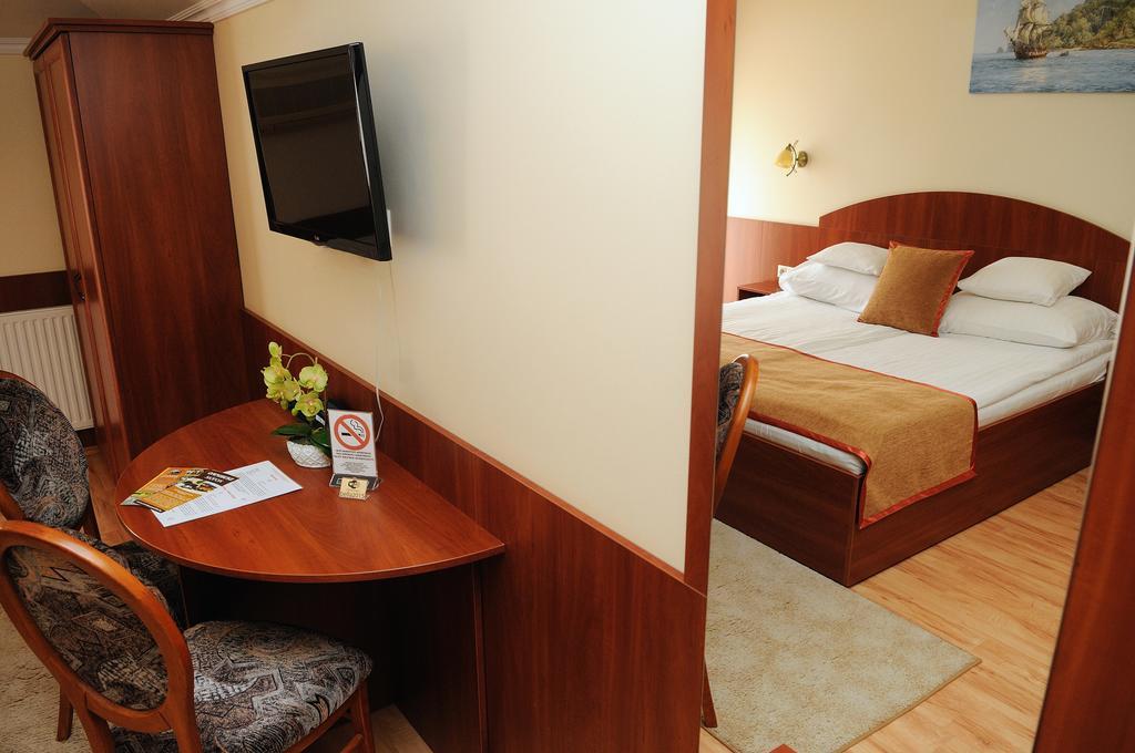 Apartman Bella Hotel Siofok Luaran gambar